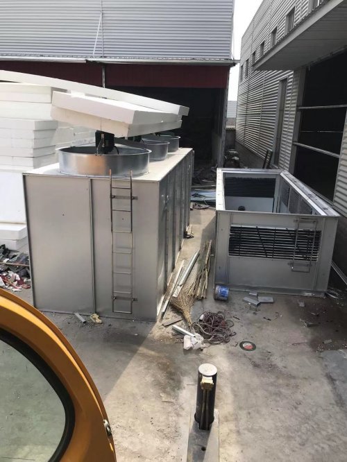 <b>邳州吊车出租设备安装</b>